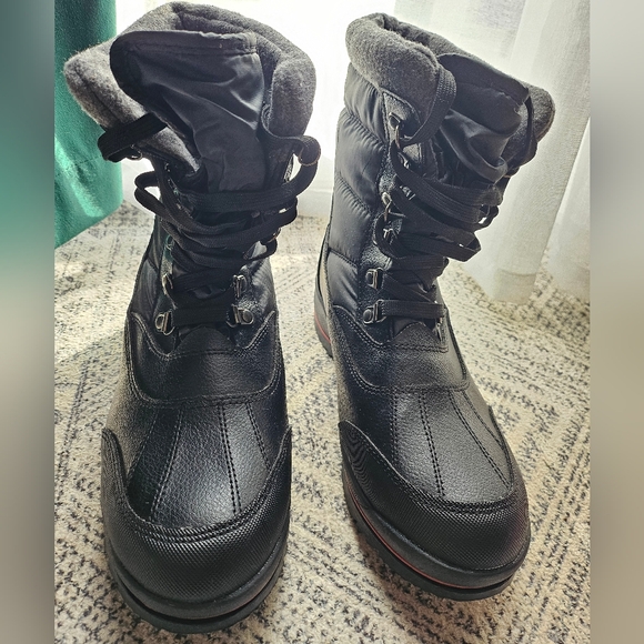 Cougar EUC winter boots in women's size 8 - Picture 5 of 7